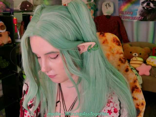 candy-yeah live cam on BongaCams