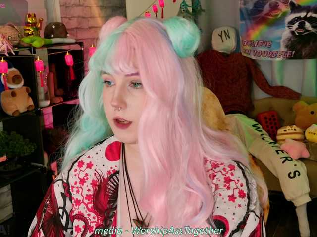 candy-yeah live webcam show