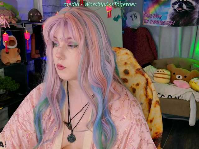 candy-yeah live cam on BongaCams