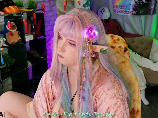 candy-yeah live cam on BongaCams