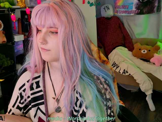 candy-yeah cam belle