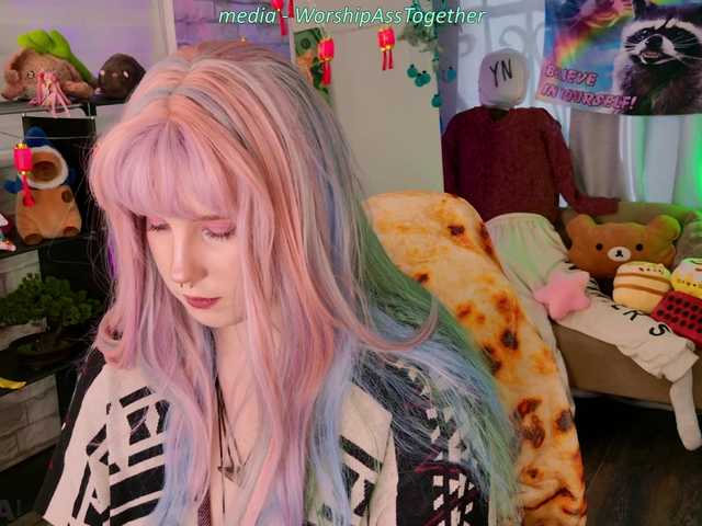 candy-yeah live cam on BongaCams