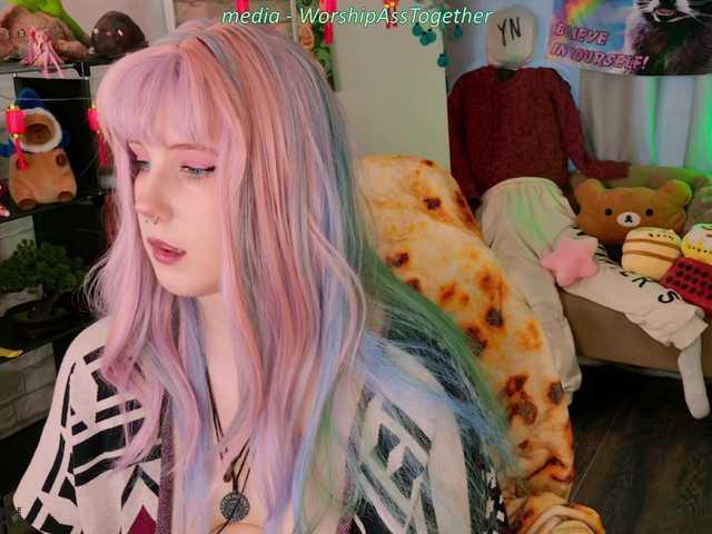 candy-yeah live cam on BongaCams