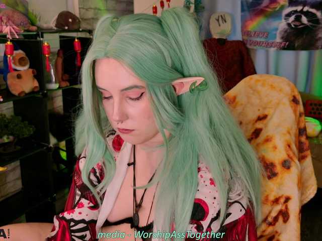 candy-yeah live cam on BongaCams