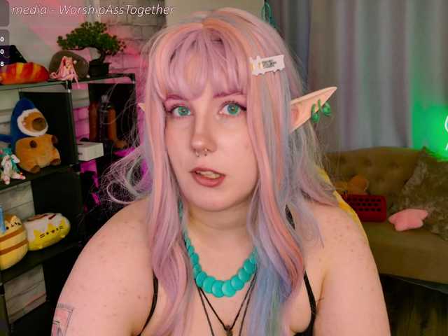 candy-yeah live cam on BongaCams