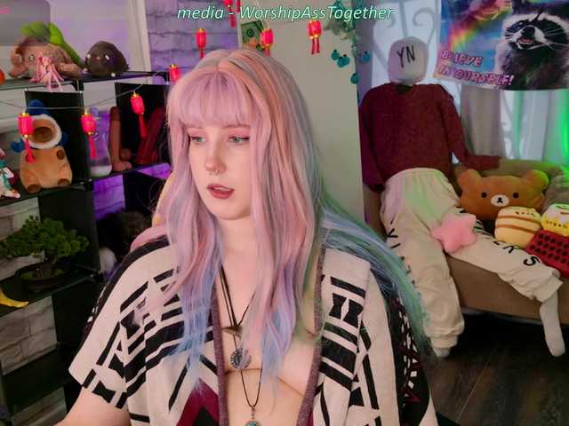 candy-yeah live cam on BongaCams