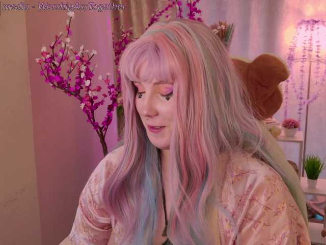 candy-yeah live cam on BongaCams
