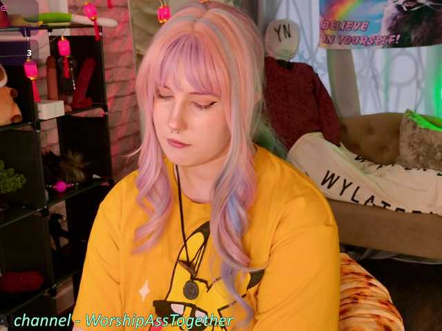 candy-yeah live cam on BongaCams