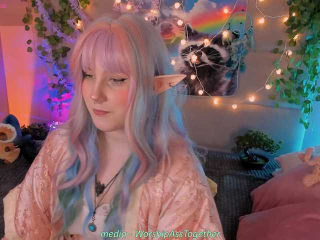 candy-yeah's BongaCams show and profile