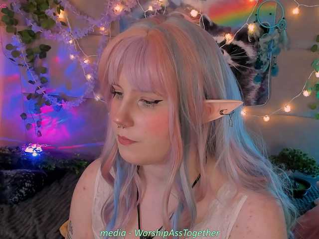 candy-yeah's BongaCams show and profile