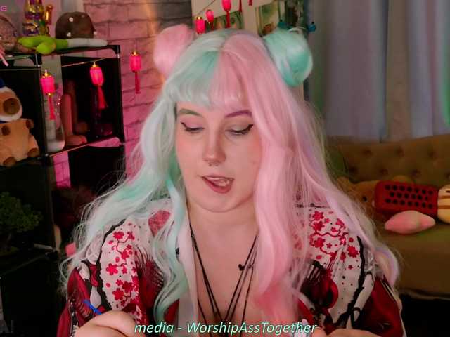 candy-yeah live webcam show