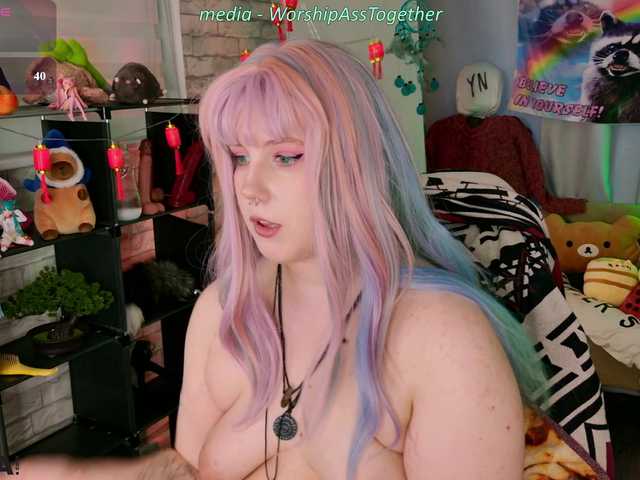 candy-yeah live cam on BongaCams