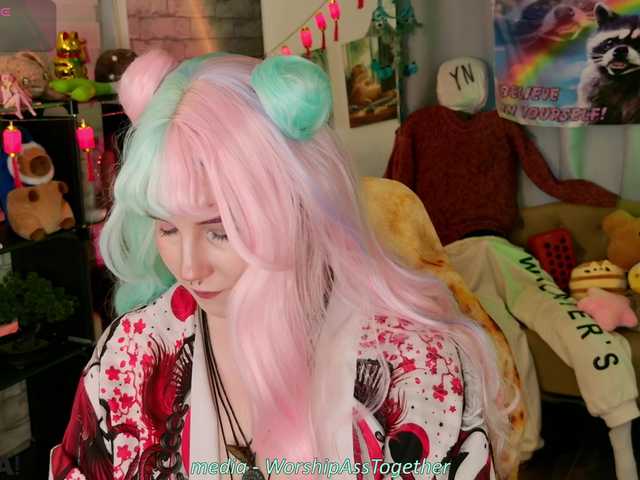candy-yeah live webcam show