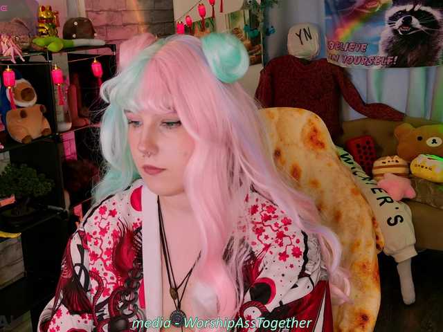 candy-yeah live webcam show