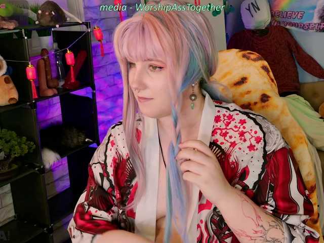 candy-yeah live sex show