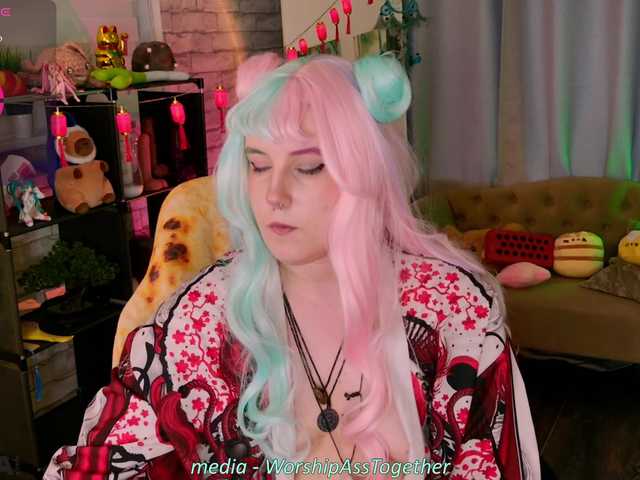 candy-yeah live webcam show