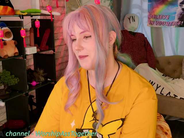 candy-yeah live cam on BongaCams