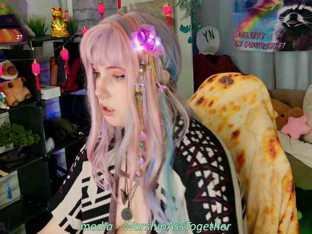 Model: candy-yeah