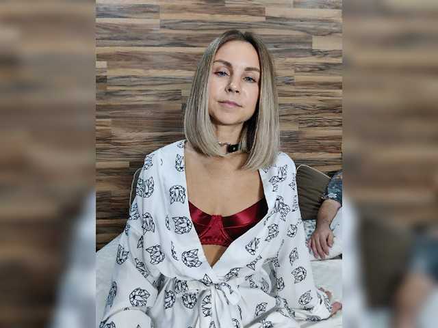 Vasilisa-and-Zhenya live cam preview