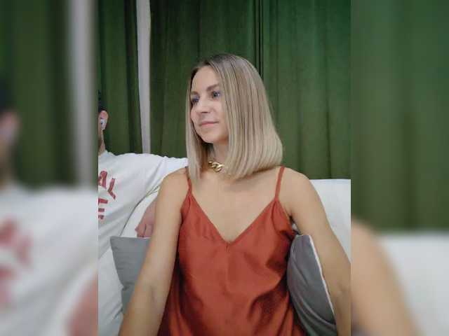 Vasilisa-and-Zhenya live cam preview