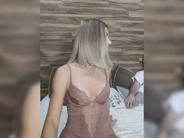 Vasilisa-and-Zhenya live cam preview