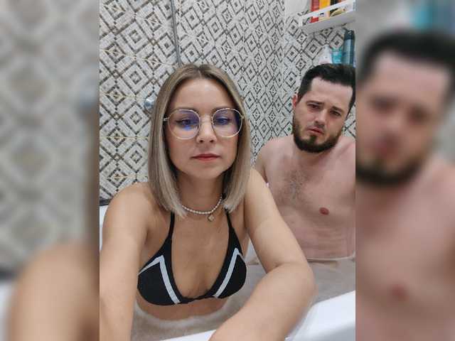 Live трансляция Zhenya-and-Vasilisa - Runet.cam