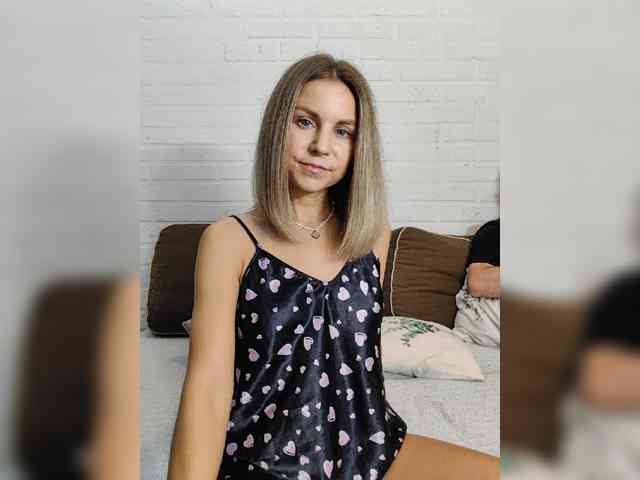 Vasilisa-and-Zhenya webcam