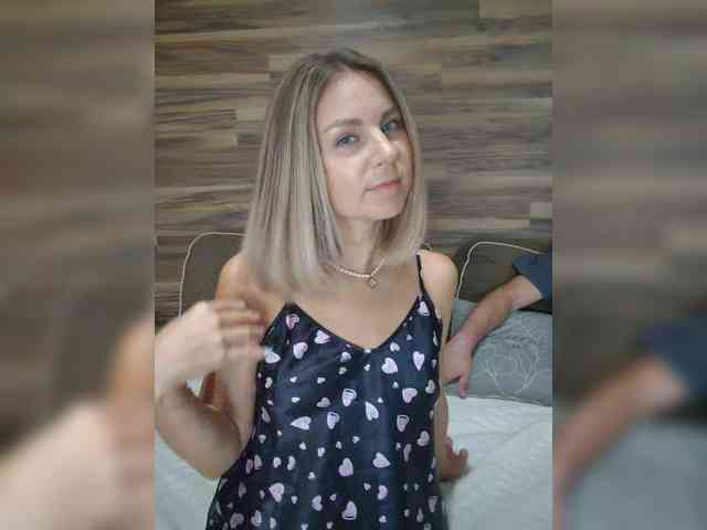 Vasilisa-and-Zhenya webcam