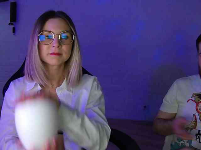 Zhenya-and-Vasilisa webcam