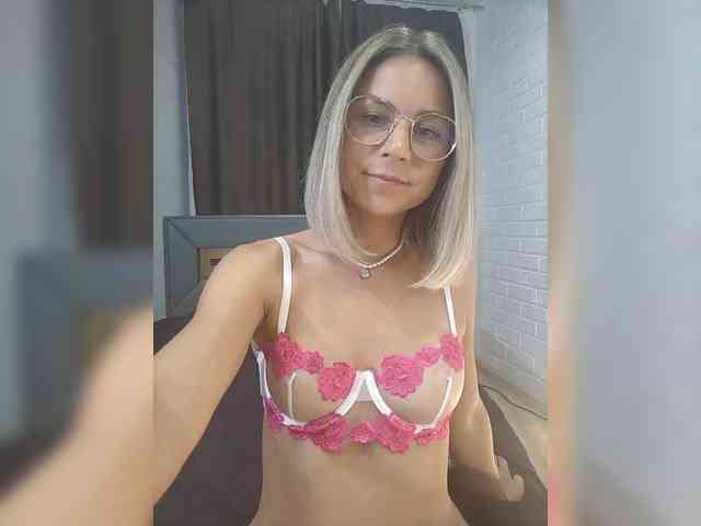Jonneb Live Webcam on BongaCams
