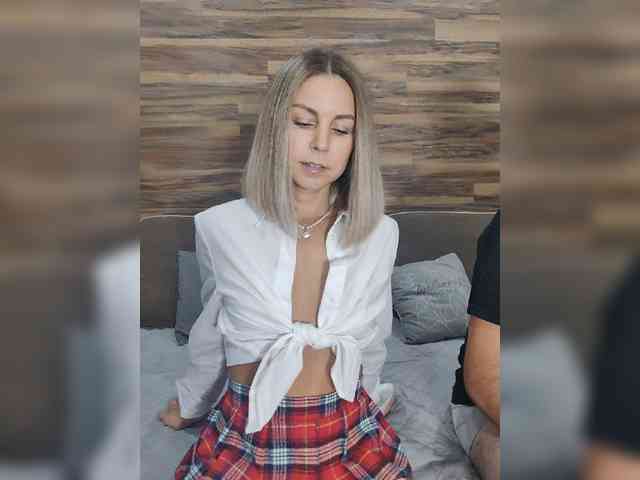 Vasilisa-and-Zhenya webcam
