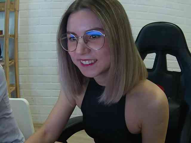 Zhenya-and-Vasilisa webcam
