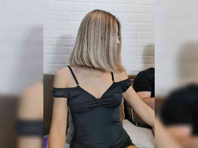 Vasilisa-and-Zhenya webcam