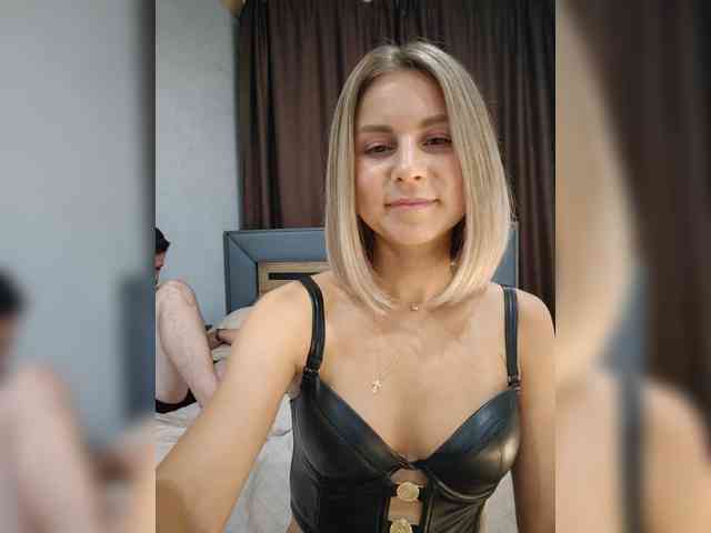 Vasilisa-and-Zhenya webcam