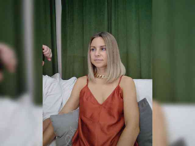 Vasilisa-and-Zhenya webcam