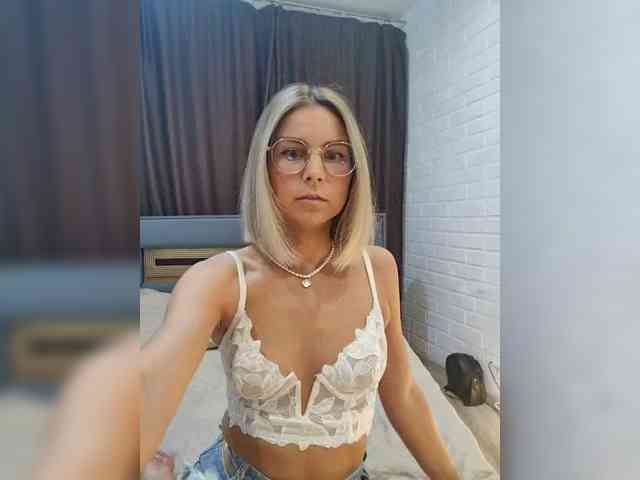 Zhenya-and-Vasilisa webcam