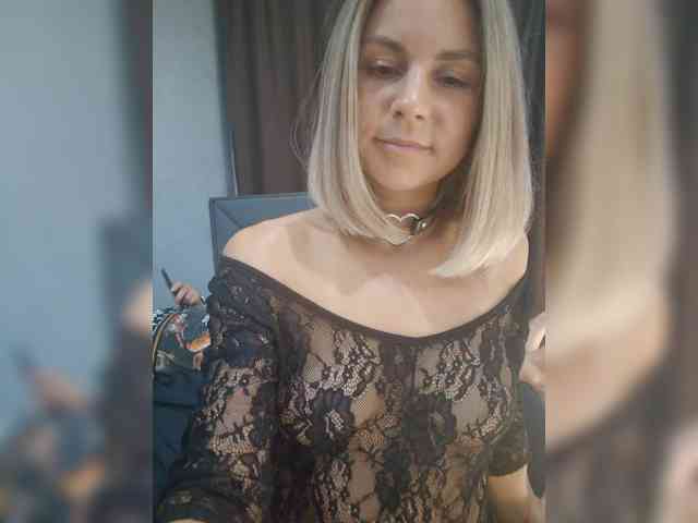 Vasilisa-and-Zhenya webcam