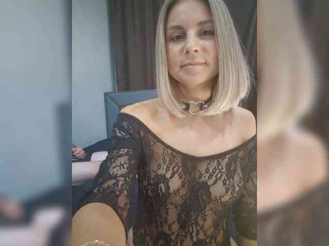 Vasilisa-and-Zhenya webcam