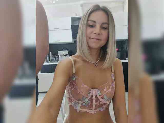 Vasilisa-and-Zhenya webcam