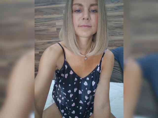 Vasilisa-and-Zhenya webcam