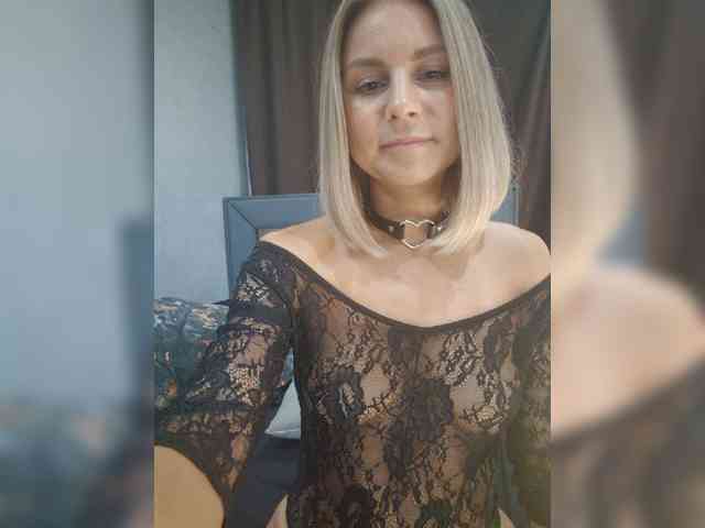Vasilisa-and-Zhenya webcam