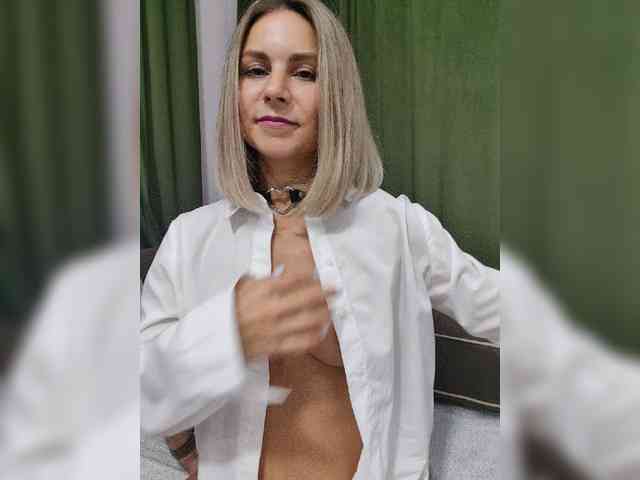 Vasilisa-and-Zhenya webcam