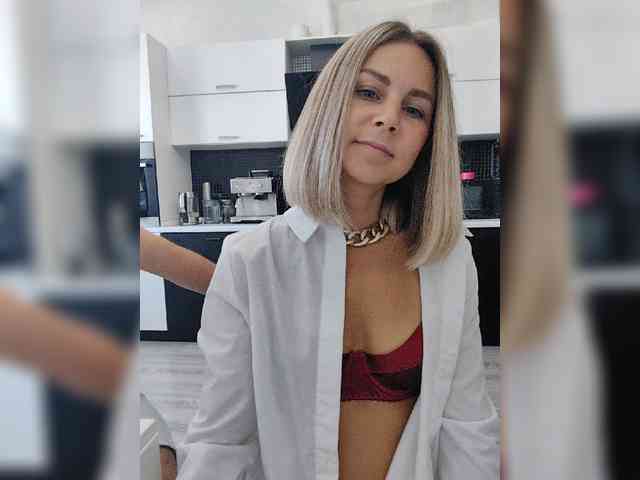 Vasilisa-and-Zhenya webcam