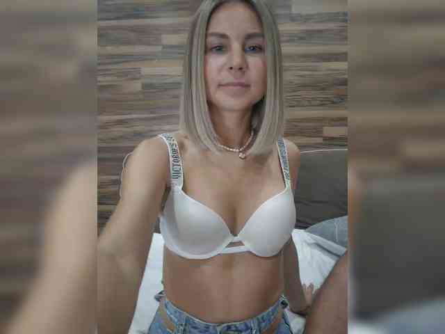 Vasilisa-and-Zhenya webcam
