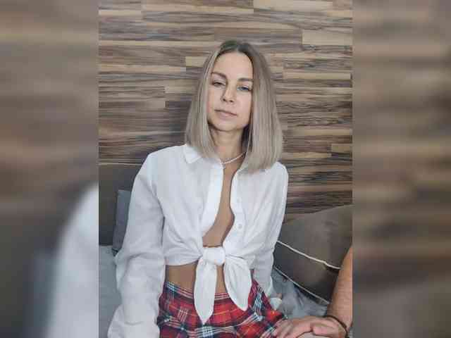 Vasilisa-and-Zhenya webcam