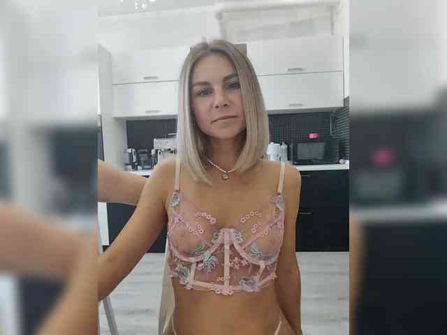 Vasilisa-and-Zhenya webcam