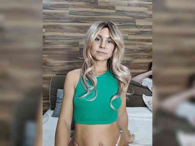 Vasilisa-and-Zhenya webcam