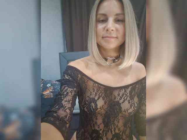 Vasilisa-and-Zhenya webcam