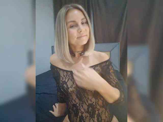 Vasilisa-and-Zhenya webcam