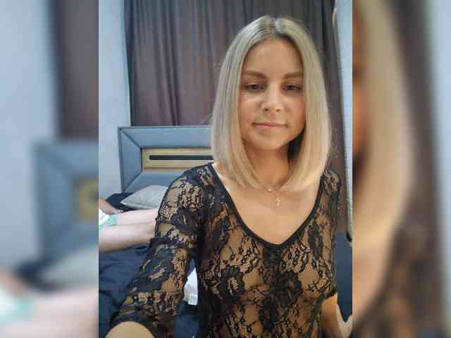 Vasilisa-and-Zhenya webcam